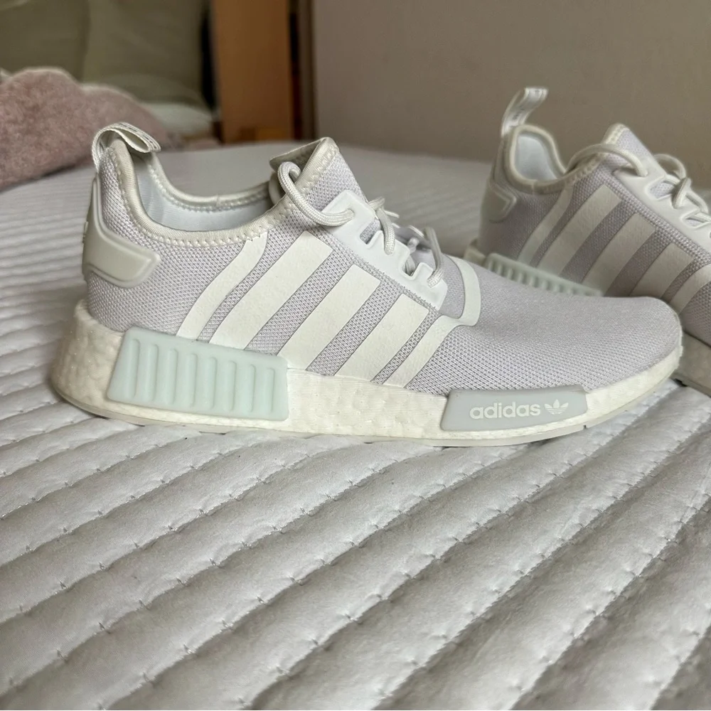 NMD R1 Adidas - Picture 3 of 6